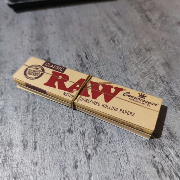 Raw Rolling Paper Natural Slim + Tips